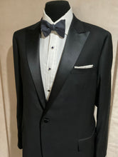 Load image into Gallery viewer, R P TUXEDO BLACK / MADE IN ITALY / SATIN TRIM / PEAK LAPEL / 2 BUTTON / MODERN CLASSIC FIT