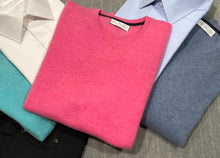 Load image into Gallery viewer, R P LUXURY 100% CASHMERE SWEATER / V-NECK / 20 COLORS / S TO XXL