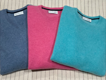 Load image into Gallery viewer, R P LUXURY 100% CASHMERE SWEATER / CREW NECK / 20 COLORS / S TO XXL