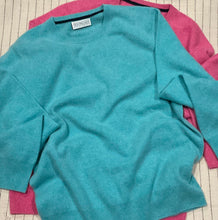 Load image into Gallery viewer, R P LUXURY 100% CASHMERE SWEATER / CREW NECK / 20 COLORS / S TO XXL