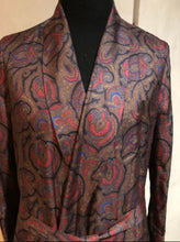 Load image into Gallery viewer, R P LUXURY SILK ROBE / MEDIUM - LARGE / HAND MADE IN AUSTRIA / LIMITED EDITION PAISLEY DESIGN