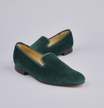Load image into Gallery viewer, ENGLISH SHOES / BLACK PATENT LEATHER / SIZE 6 TO 13