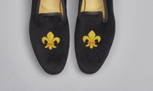 Load image into Gallery viewer, ENGLISH VELVET SHOES / BLACK VELVET WITH CREST / 7 DESIGNS / SIZE 6 TO 13