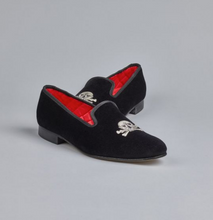 Load image into Gallery viewer, ENGLISH VELVET SHOES / BLACK VELVET WITH CREST / 7 DESIGNS / SIZE 6 TO 13
