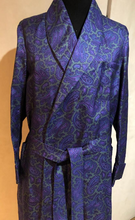 Load image into Gallery viewer, ROBES / SMOKING JACKETS / PAJAMAS / MEN / WOMEN / 100% LUXURIOUS DUPIONI SILK / 15 COLORS / CUSTOM BESPOKE HAND MADE / FROM