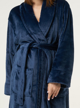Load image into Gallery viewer, ROBE SHALL COLLAR / MEN / WOMEN / LUXE SOFT COZY / BLACK / NAVY / GREY / WHITE / MONOGRAMS