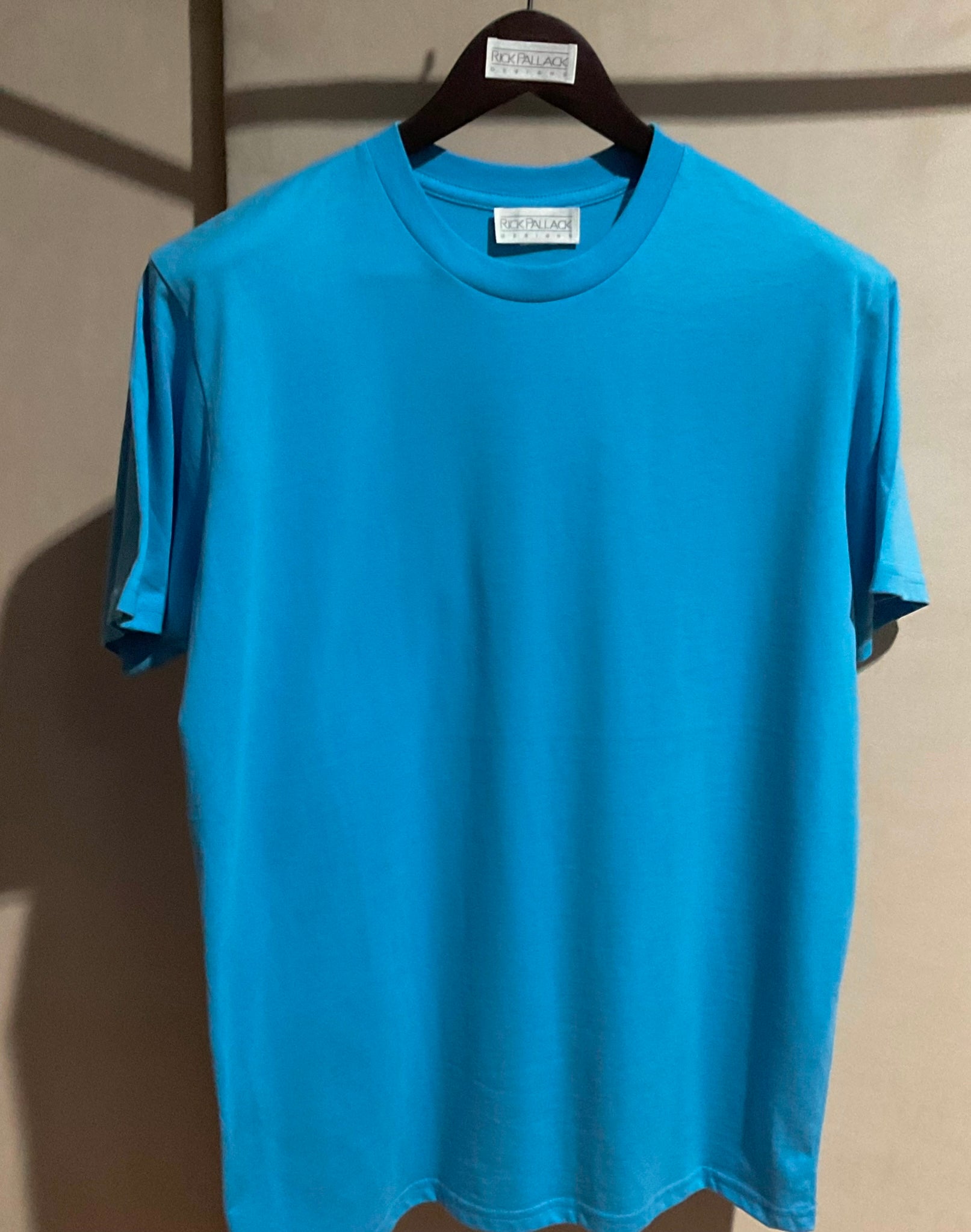 R P LUXURY T-SHIRT / CREW NECK / UNISEX / 100% COTTON / 14 CUSTOM COLORS / MADE IN CALIFORNIA / XS TO XXX-L