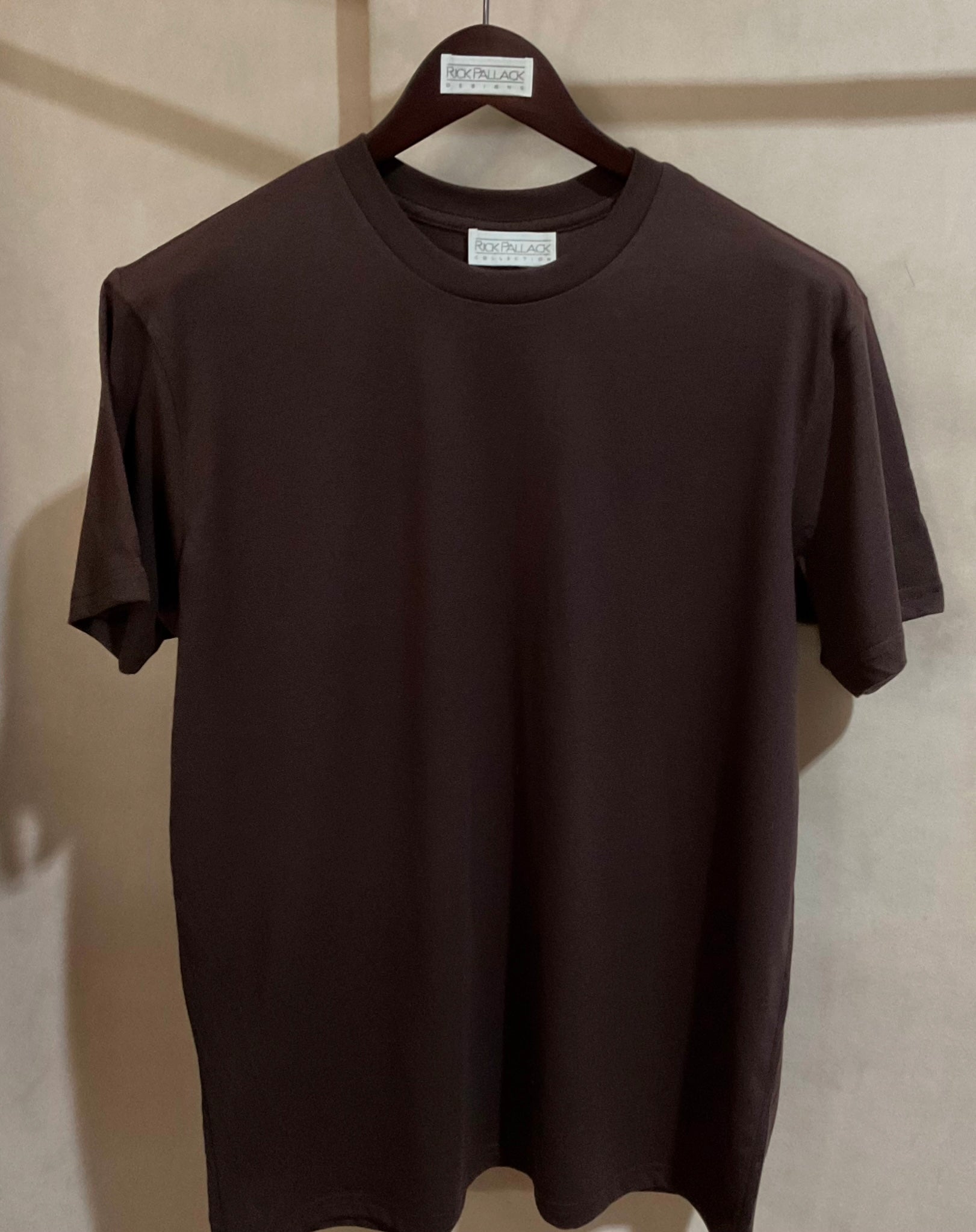 R P LUXURY T-SHIRT / CREW NECK / UNISEX / 100% COTTON / 14 CUSTOM COLORS / MADE IN CALIFORNIA / XS TO XXX-L
