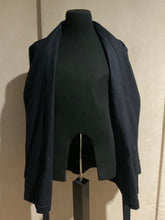 Load image into Gallery viewer, R P SMOKING JACKET / NAVY BLUE / CASHMERE &amp; WOOL / LARGE - EXTRA LARGE / MADE IN ITALY
