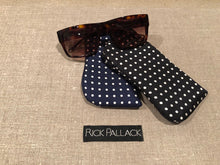 Load image into Gallery viewer, SILK CASE FOR EYEGLASSES AND SUNGLASSES / NAVY / HAND MADE WITH ITALIAN SILK
